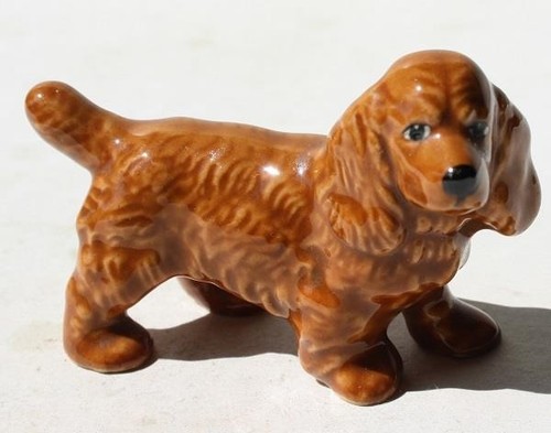 Cocker spaniel dog figurine - cocker,